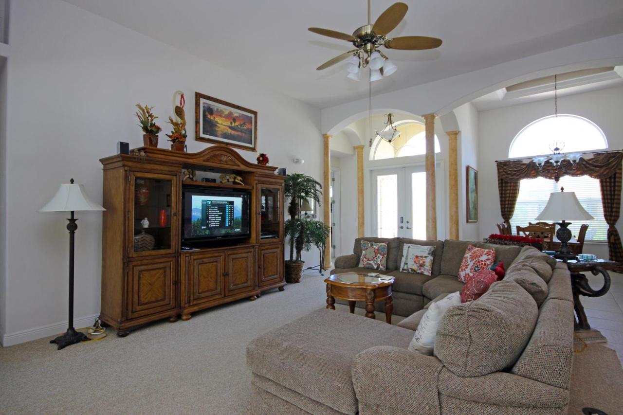 | Waterfront Villa SW Cape ID4012