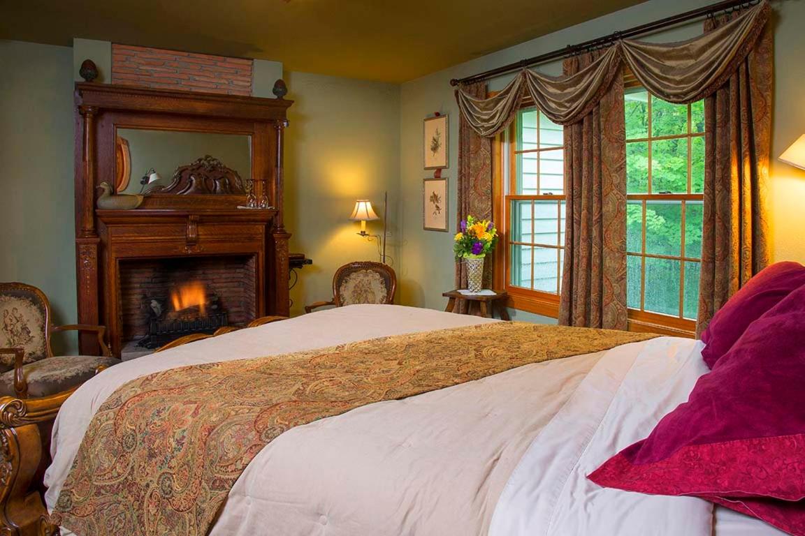 | Hidden Serenity Bed and Breakfast