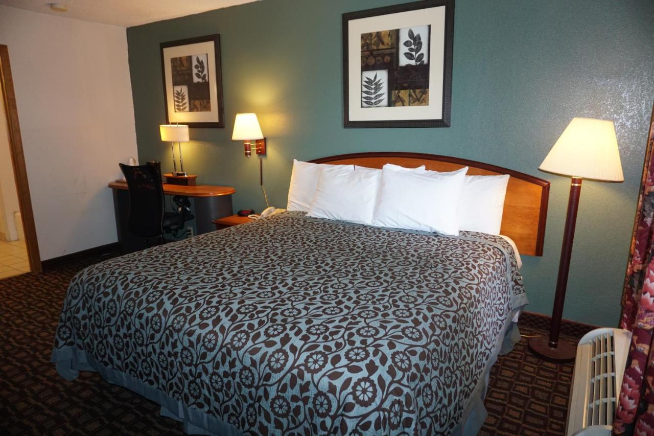 Standard King Room - Smoking at Days Inn by Wyndham Augusta Wheeler Road