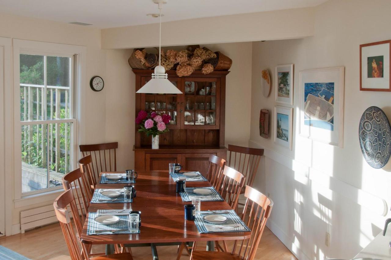 | Coveside Bed & Breakfast