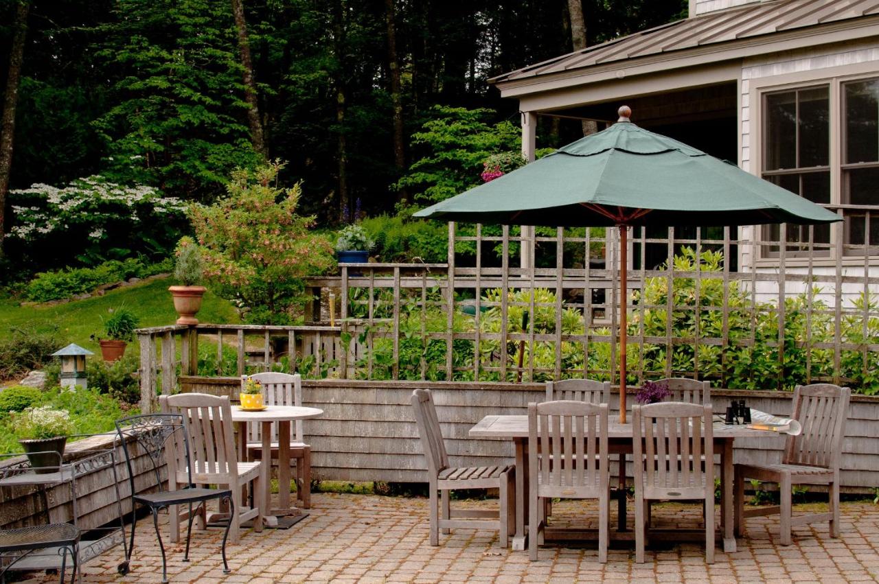 | Coveside Bed & Breakfast