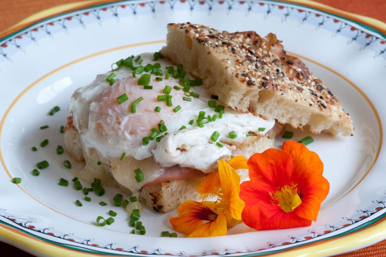 | Coveside Bed & Breakfast