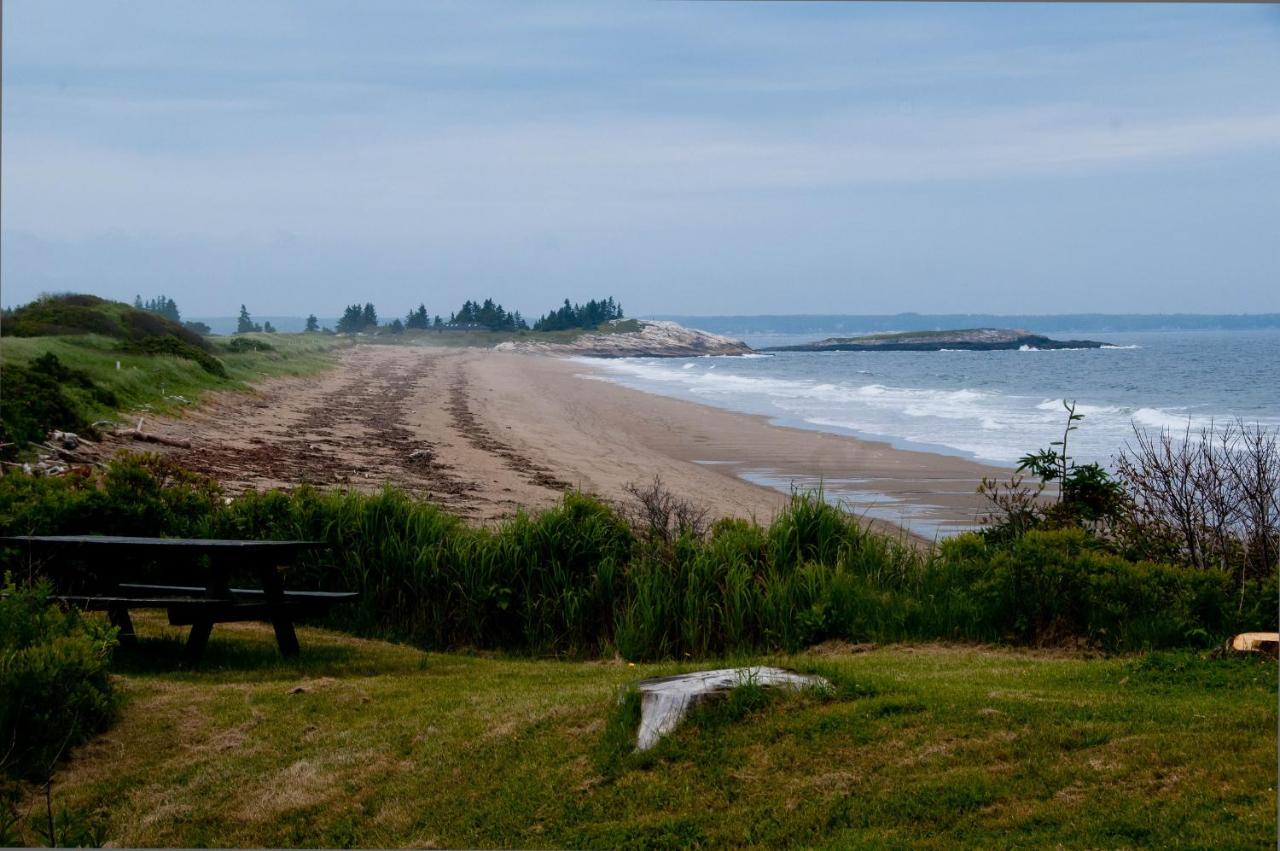 | Coveside Bed & Breakfast