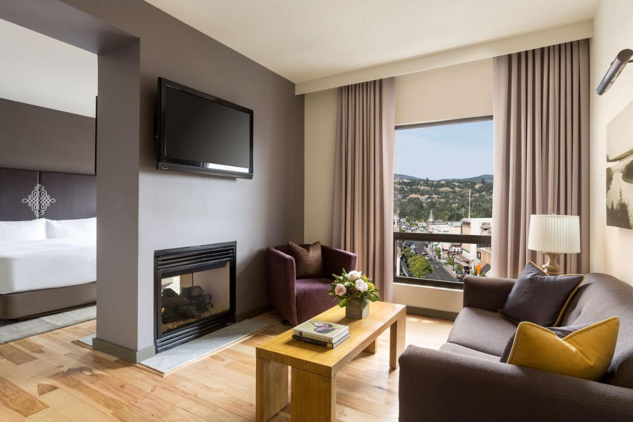 Andaz Junior Suite at ANDAZ NAPA, BY HYATT