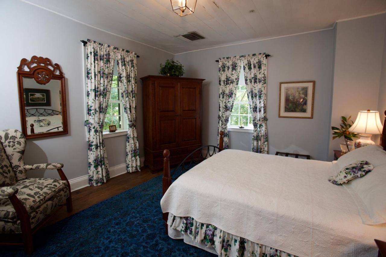  | The Zevely Inn