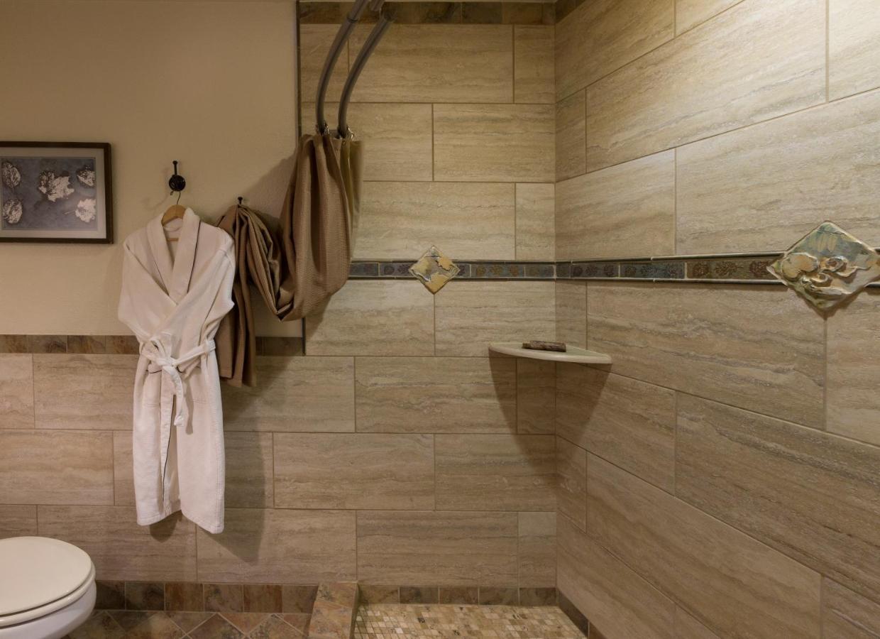 | Hidden Serenity Bed and Breakfast