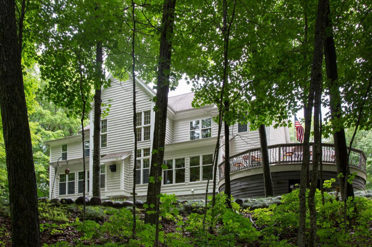 | Hidden Serenity Bed and Breakfast