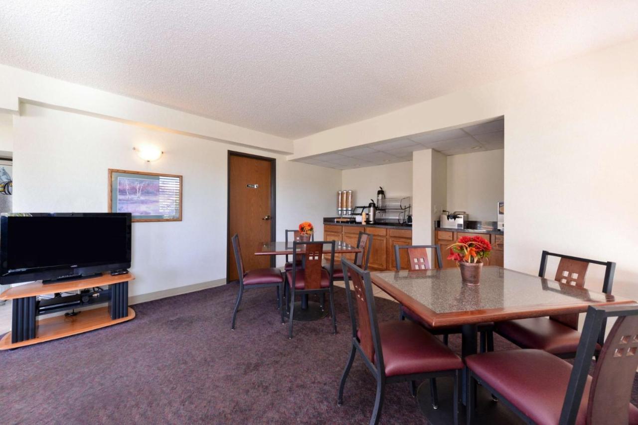  | Executive Plus Inn and Suites