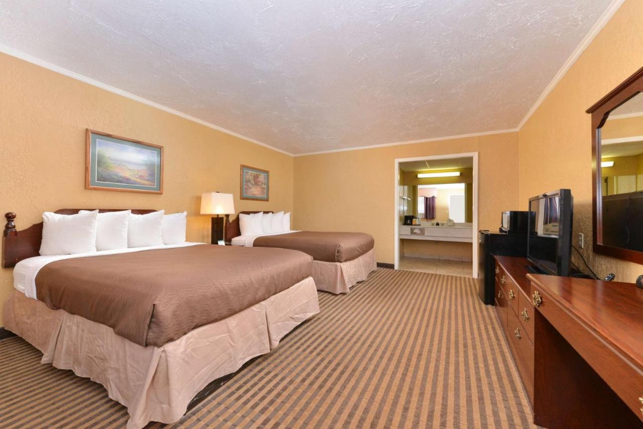  | Executive Plus Inn and Suites