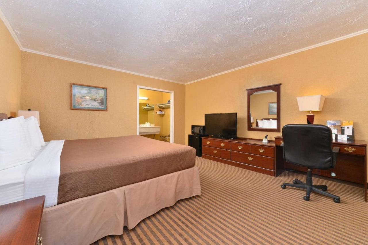  | Executive Plus Inn and Suites