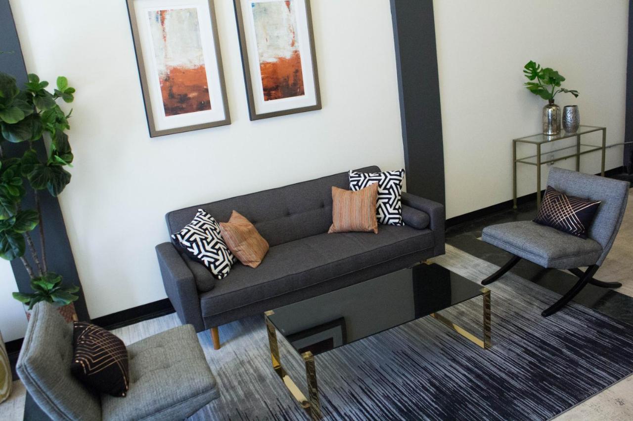 | Libra Hotel