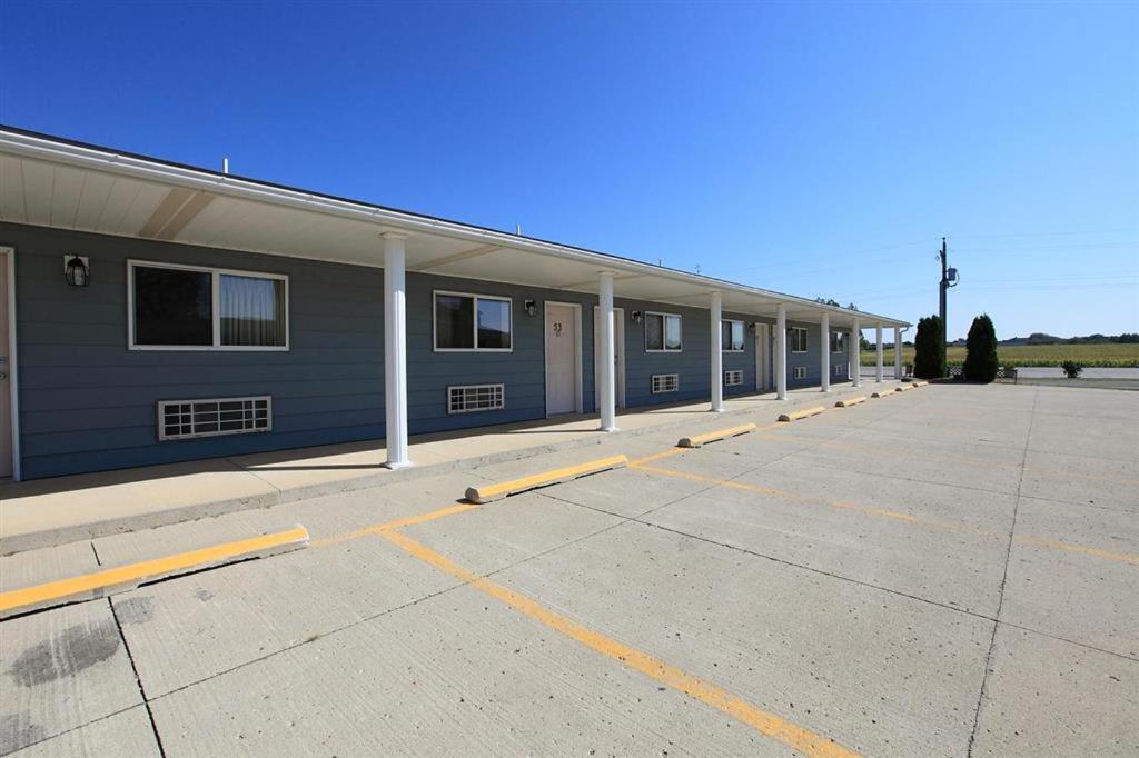 | Americas Best Value Inn Suburban