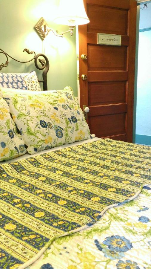 | Kangaroo House Bed & Breakfast
