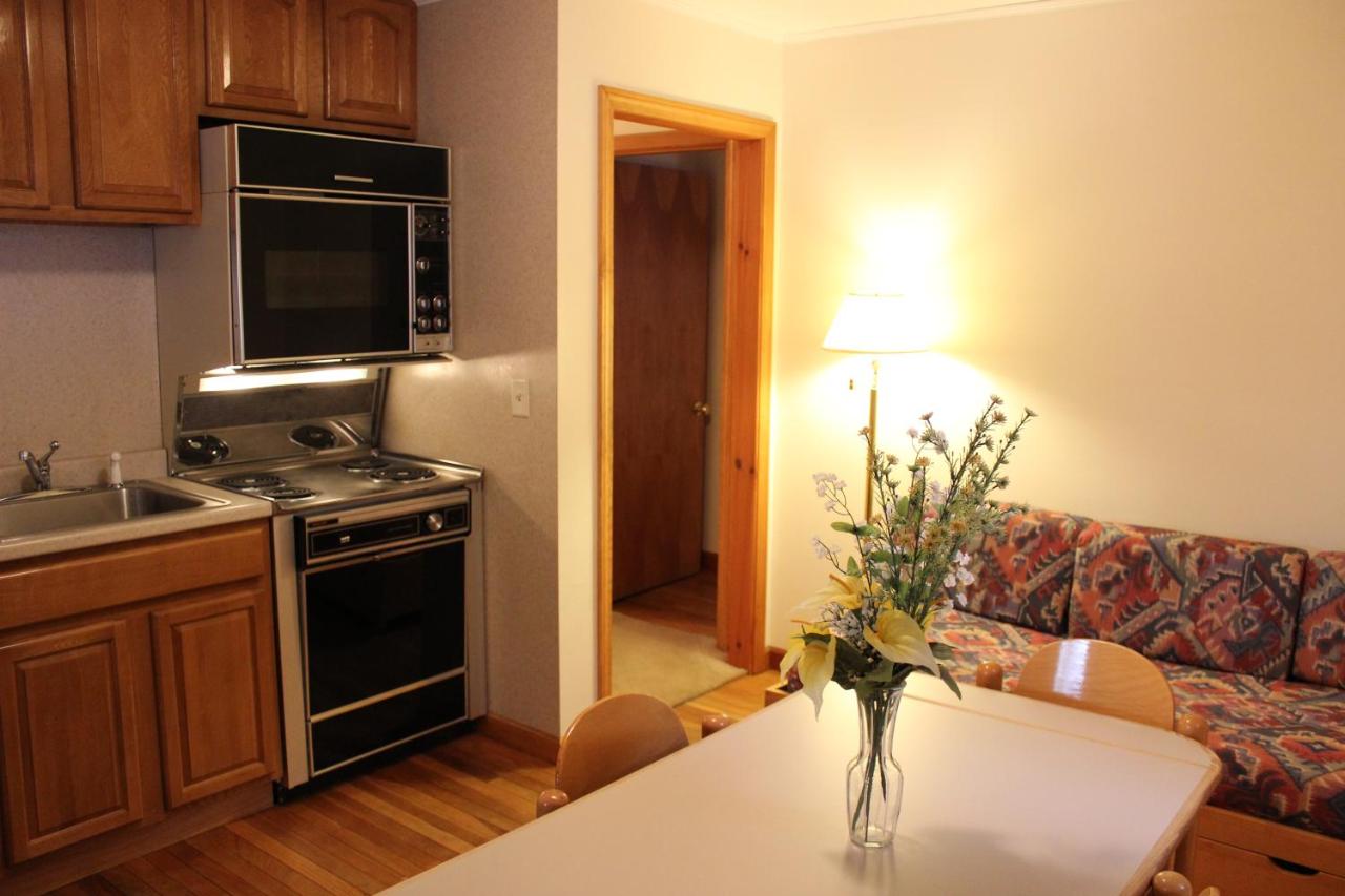 | Nootka Lodge