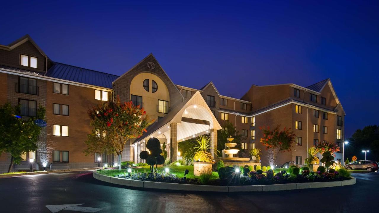 | Best Western Plus Concordville Hotel