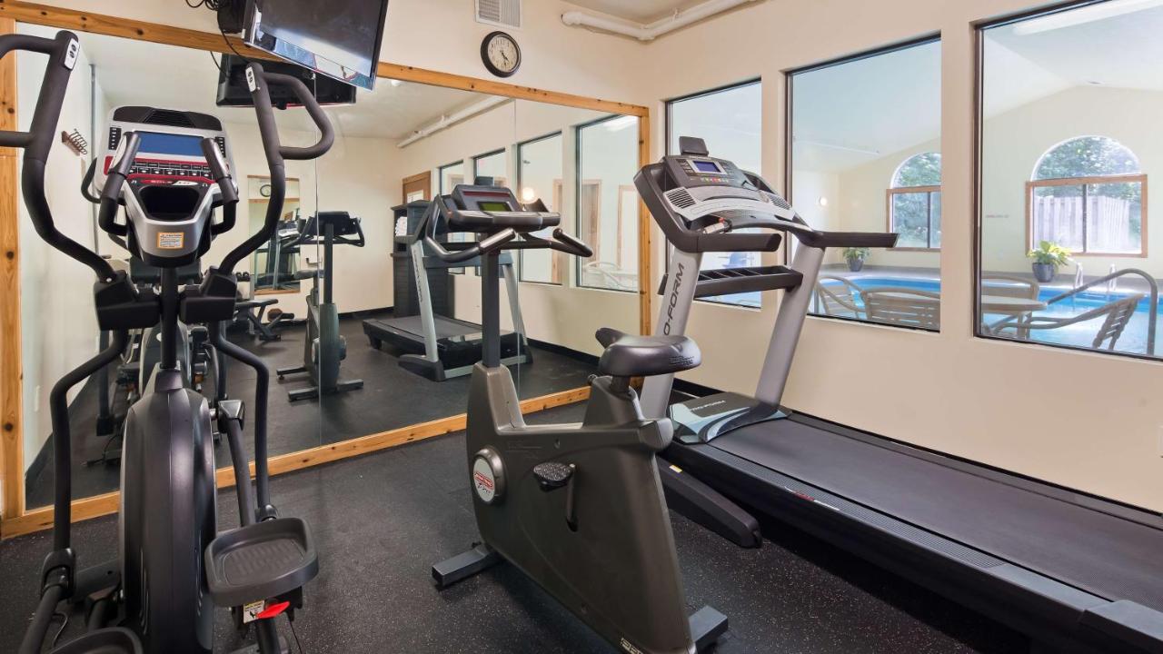 | Best Western Plaza Hotel Saugatuck