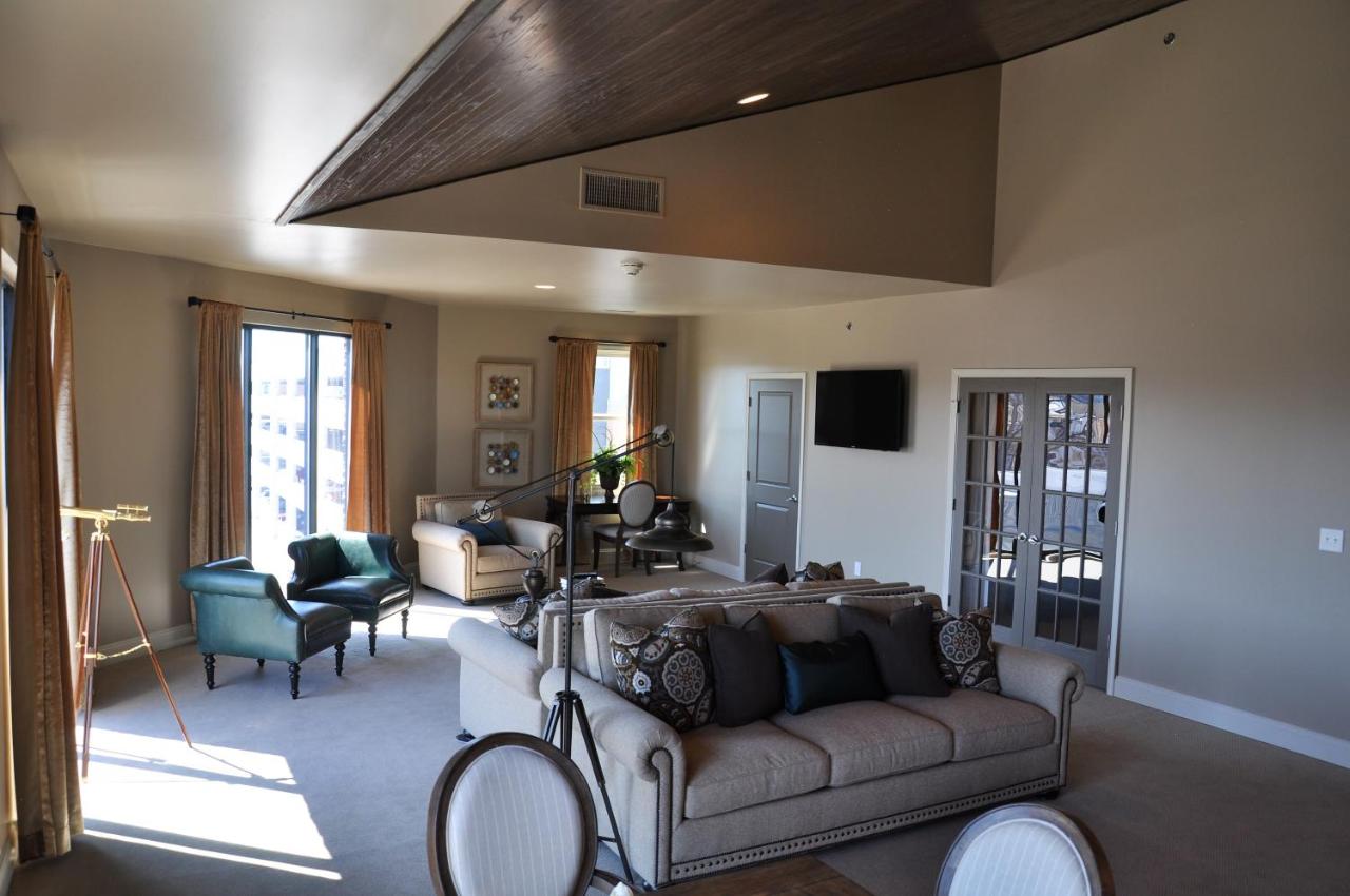  | Kentucky Grand Hotel & Spa
