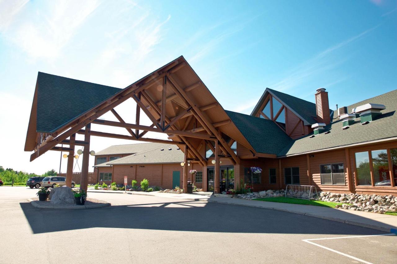 | Grand Ely Lodge