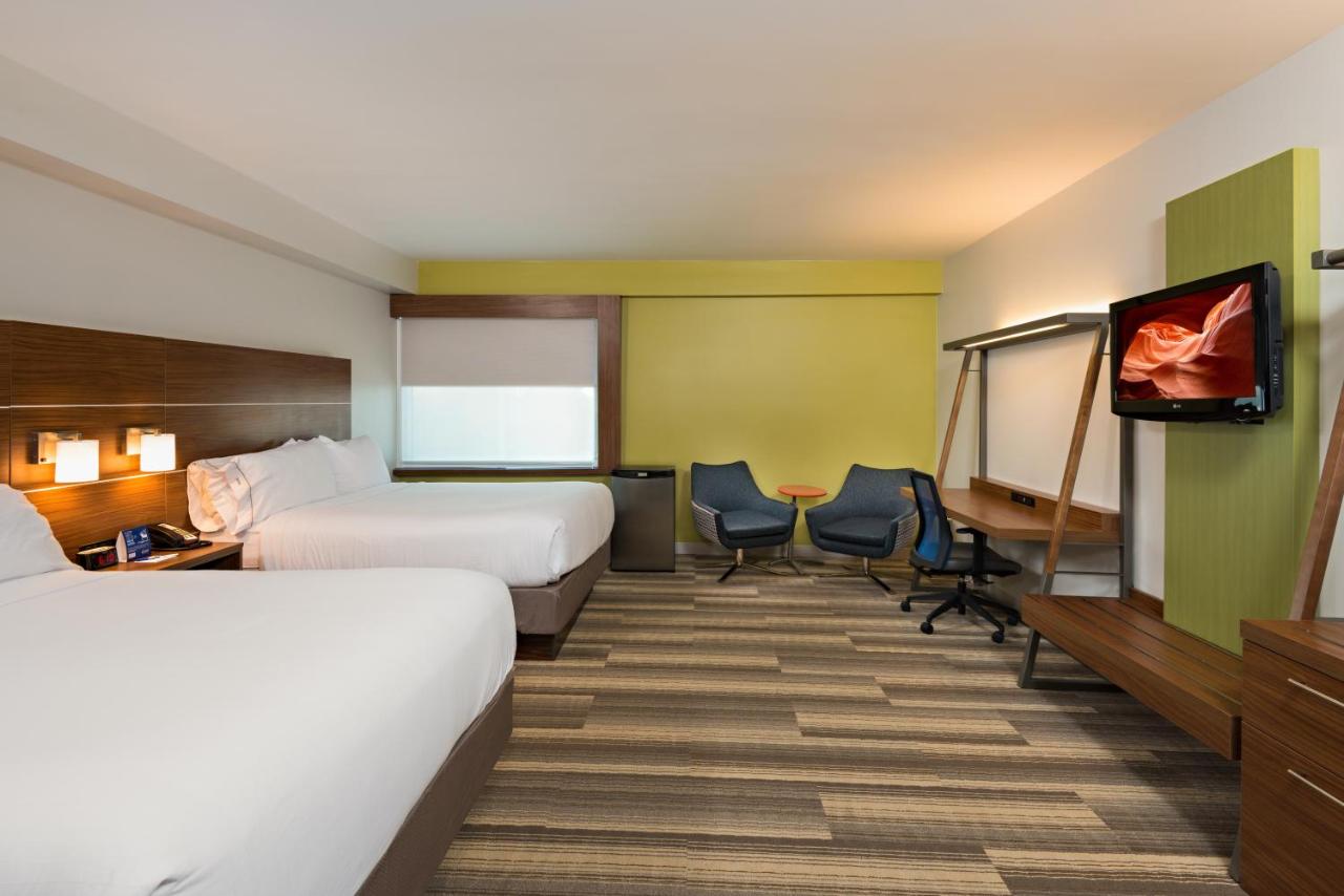  | Holiday Inn Express Peoria North - Glendale, an IHG Hotel