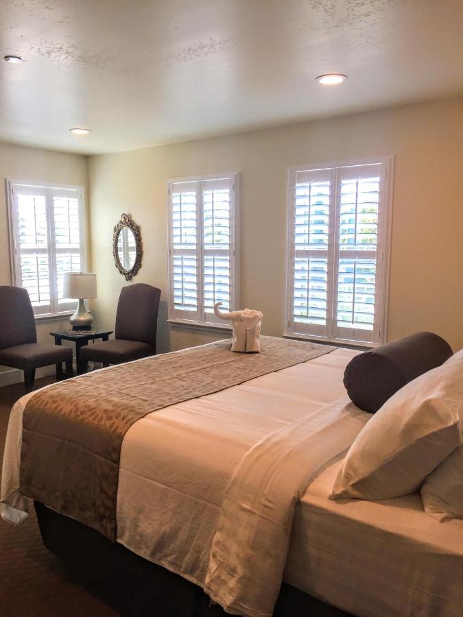 | Rest, a boutique hotel