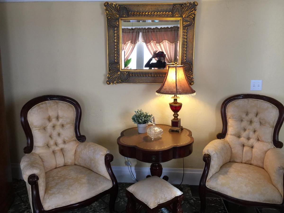  | Shorelight Inn