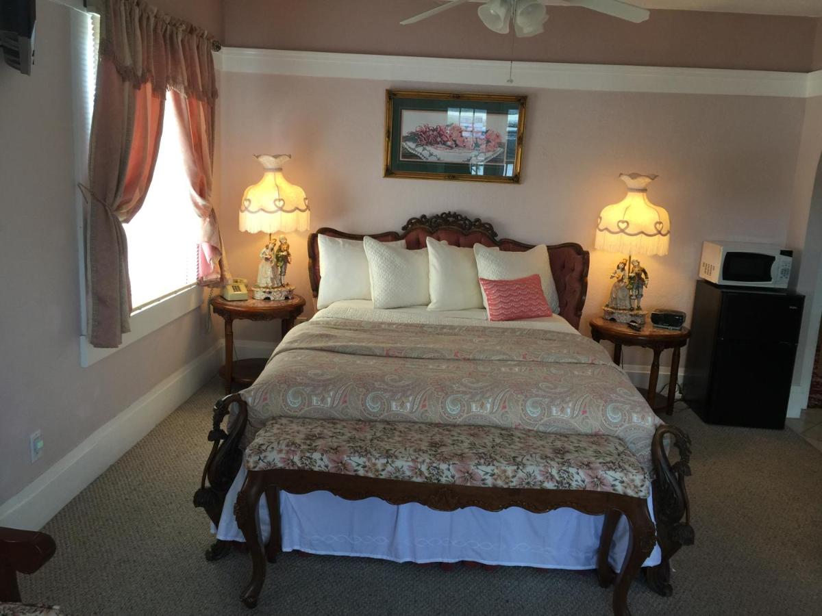  | Shorelight Inn