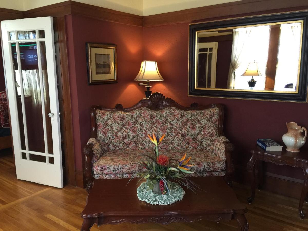  | Shorelight Inn