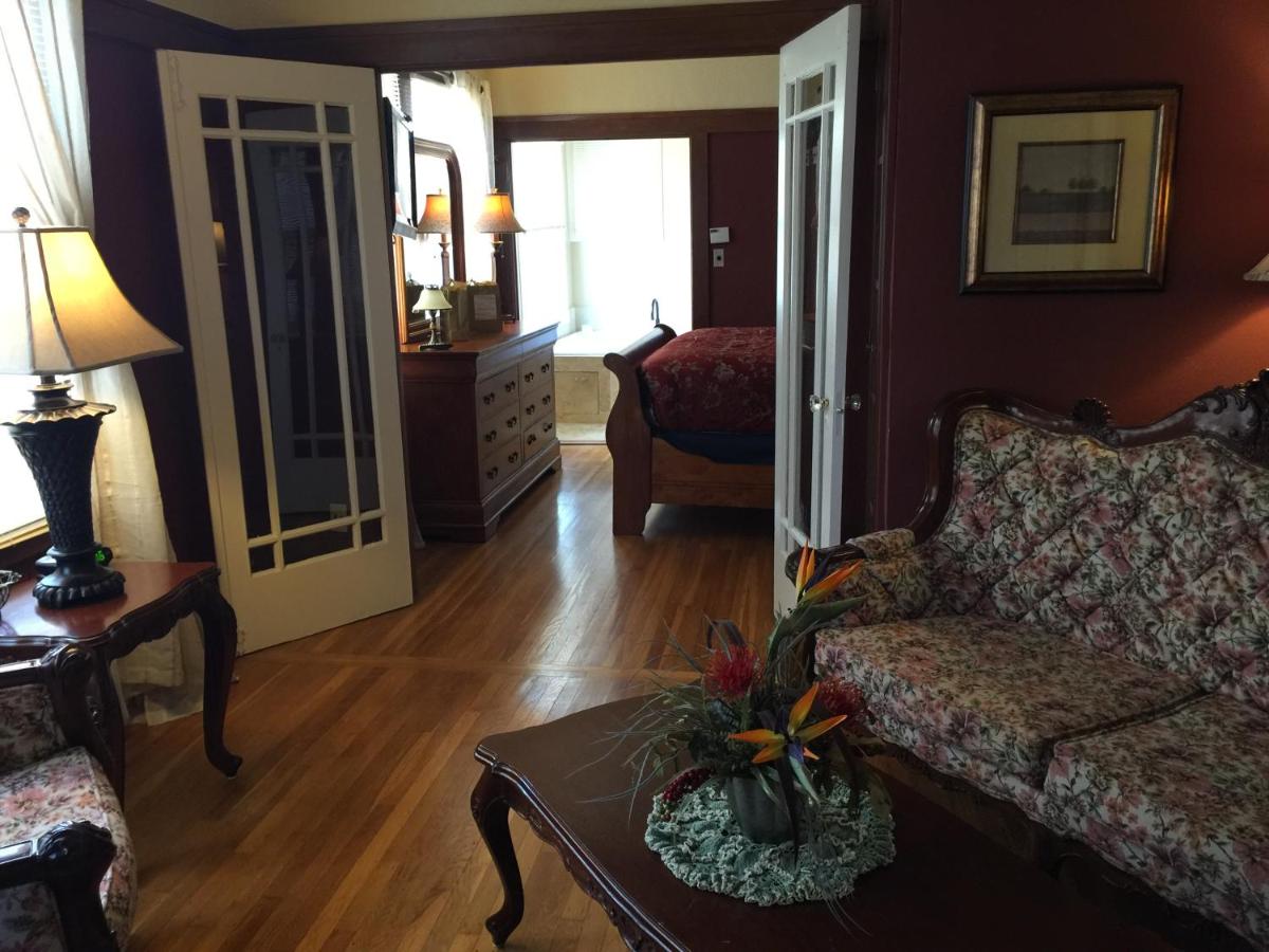  | Shorelight Inn