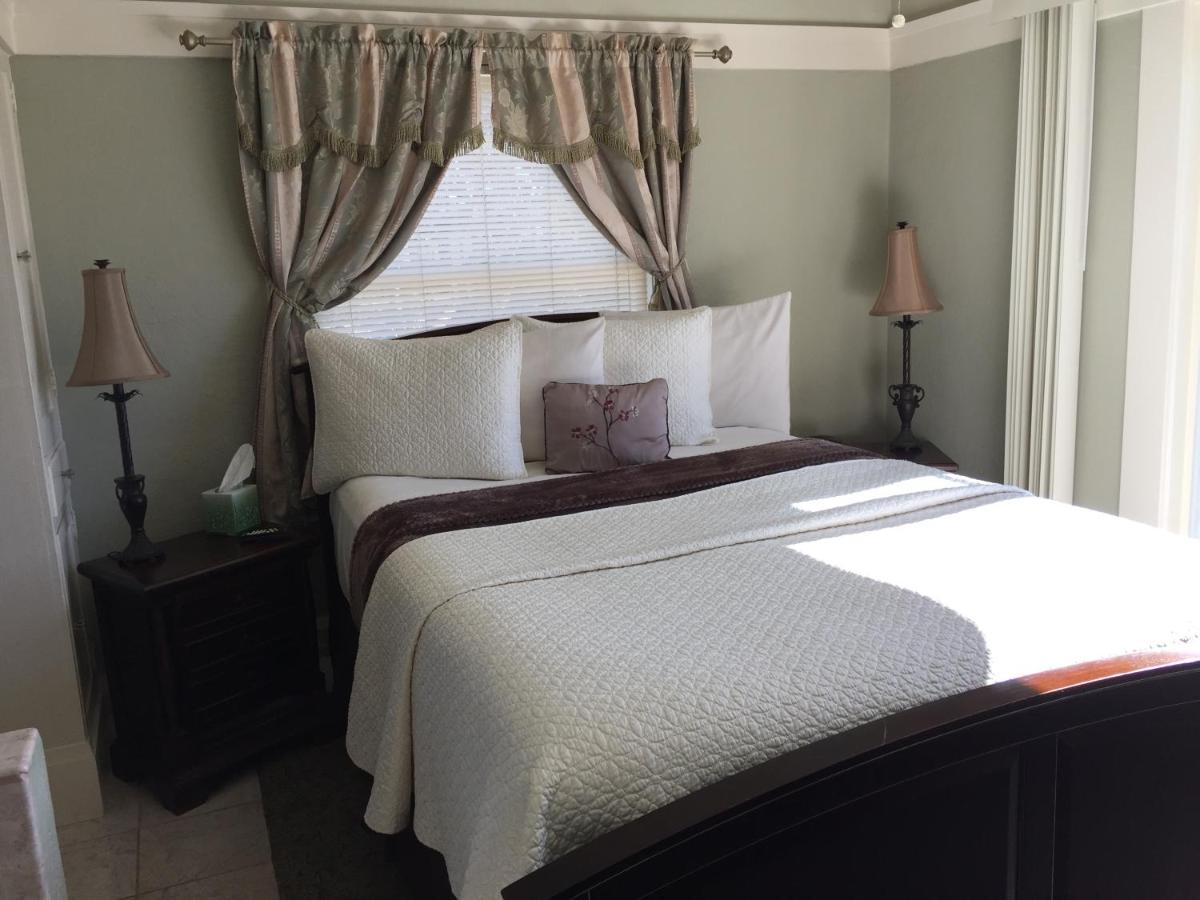  | Shorelight Inn