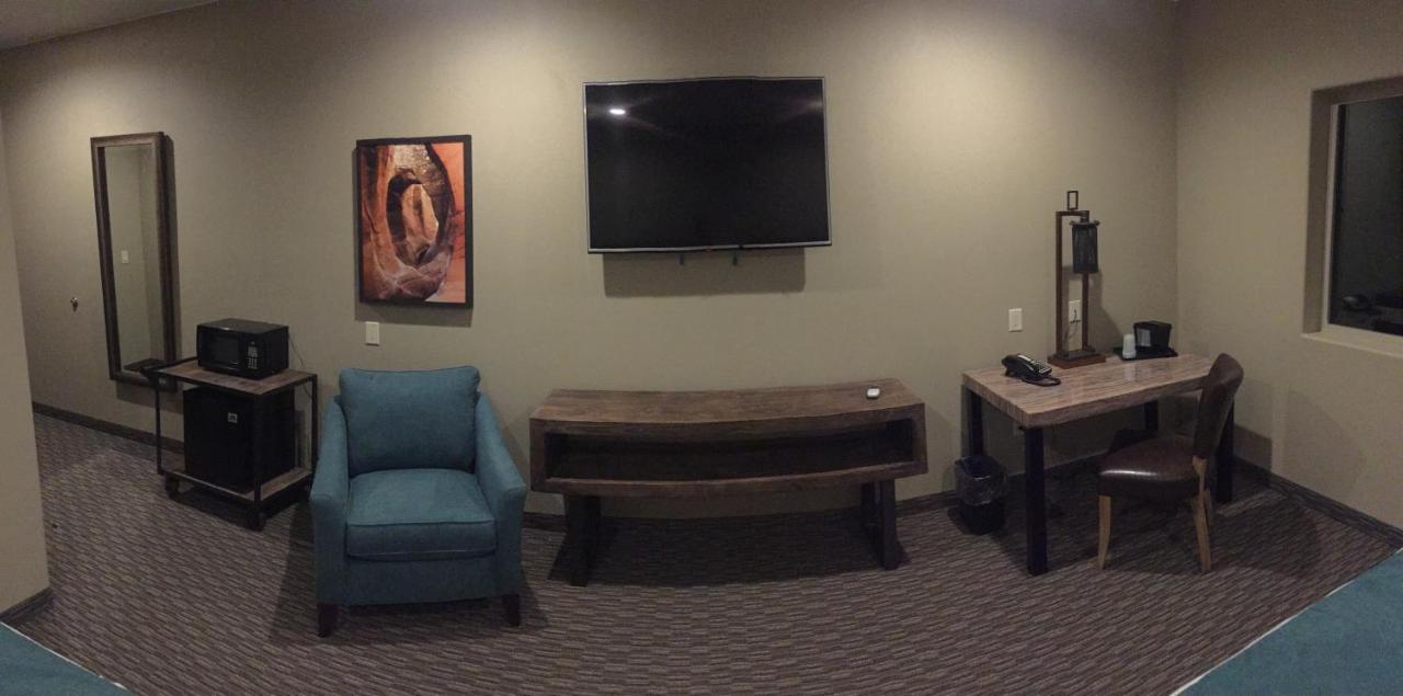 | Canyon Country Lodge