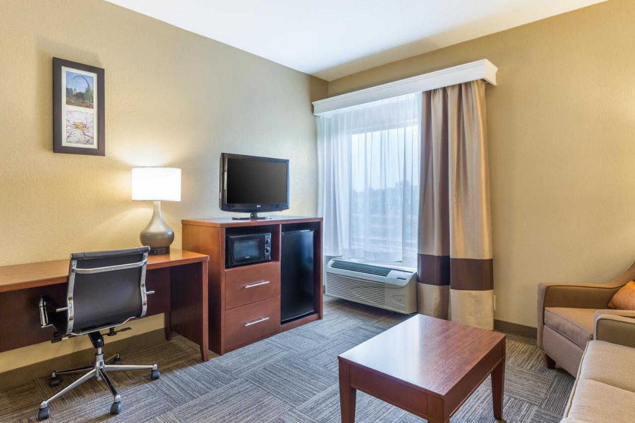 Room #48992315 at Comfort Inn Collinsville near St. Louis