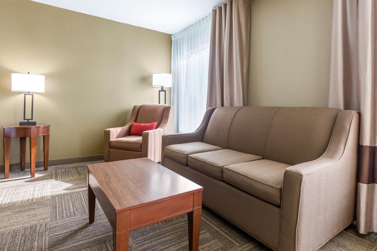 Room #48992316 at Comfort Inn Collinsville near St. Louis