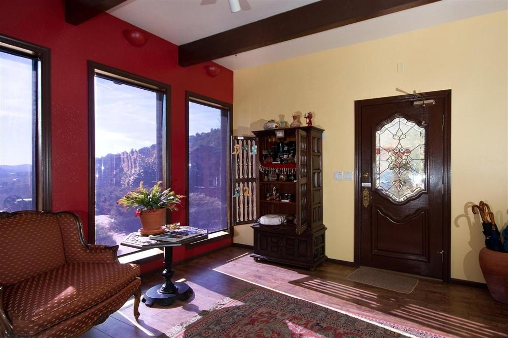  | Sedona Views Bed and Breakfast
