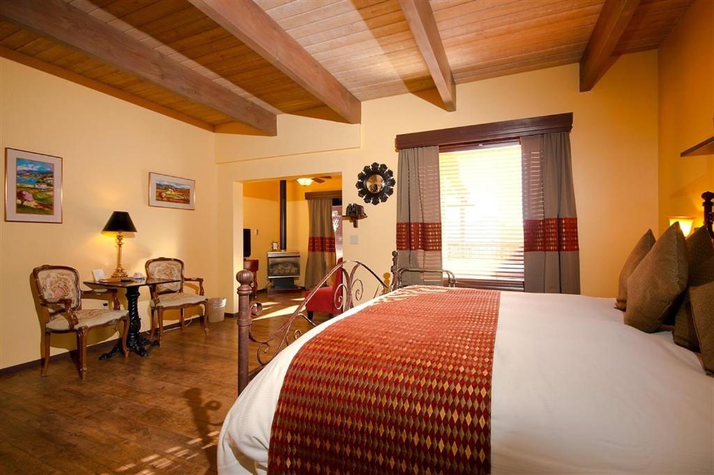  | Sedona Views Bed and Breakfast