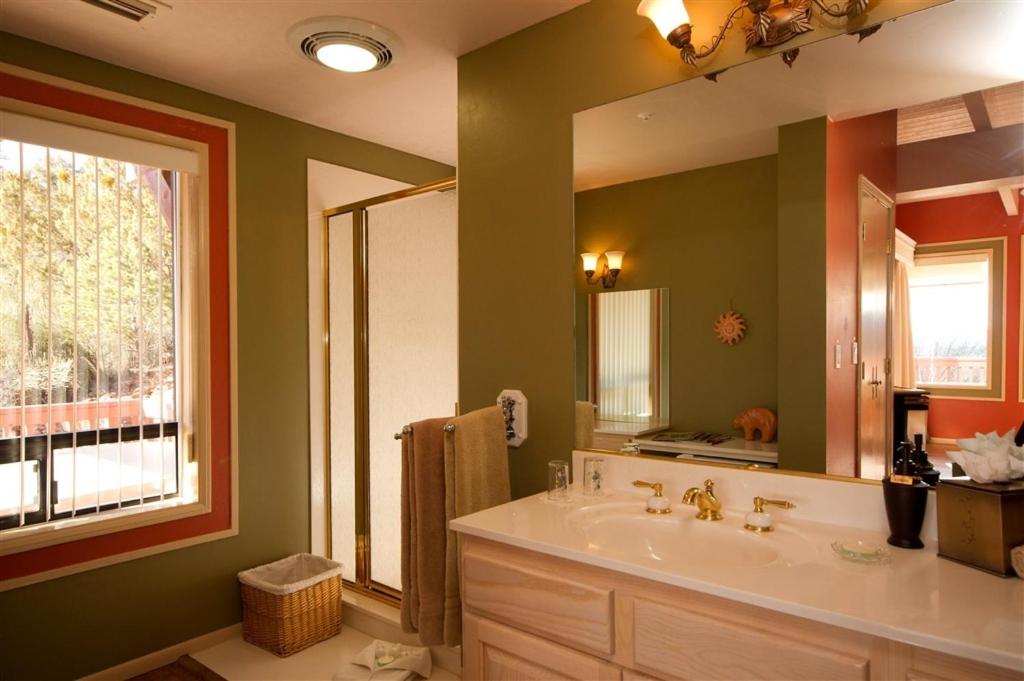  | Sedona Views Bed and Breakfast