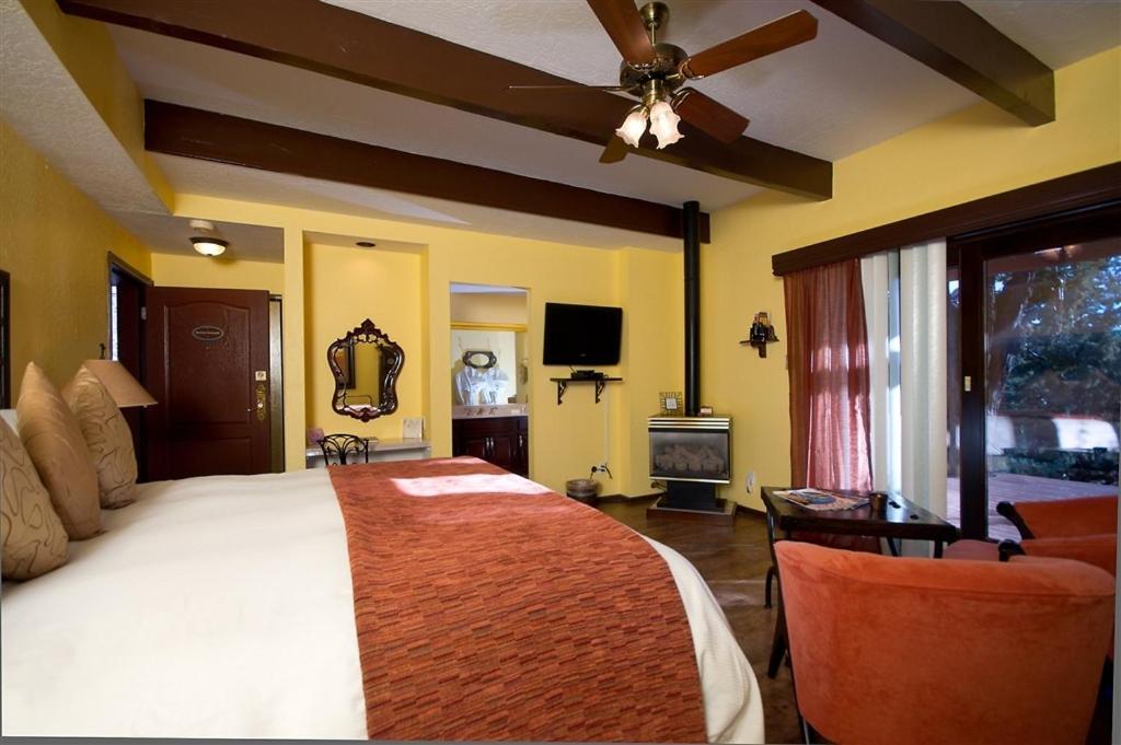  | Sedona Views Bed and Breakfast