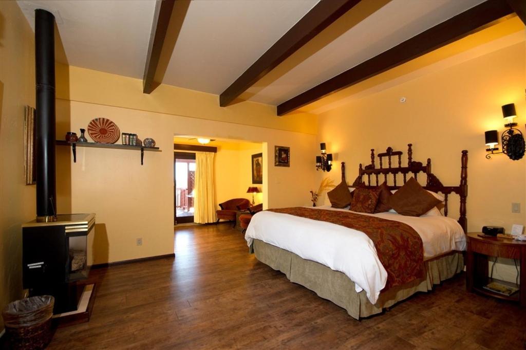  | Sedona Views Bed and Breakfast