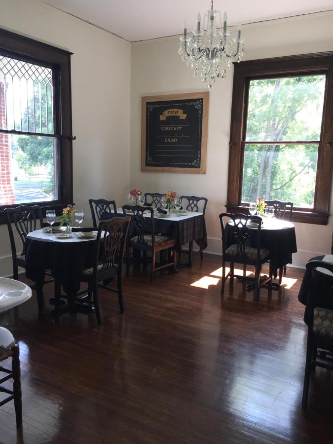  | Baker's Hill Inn
