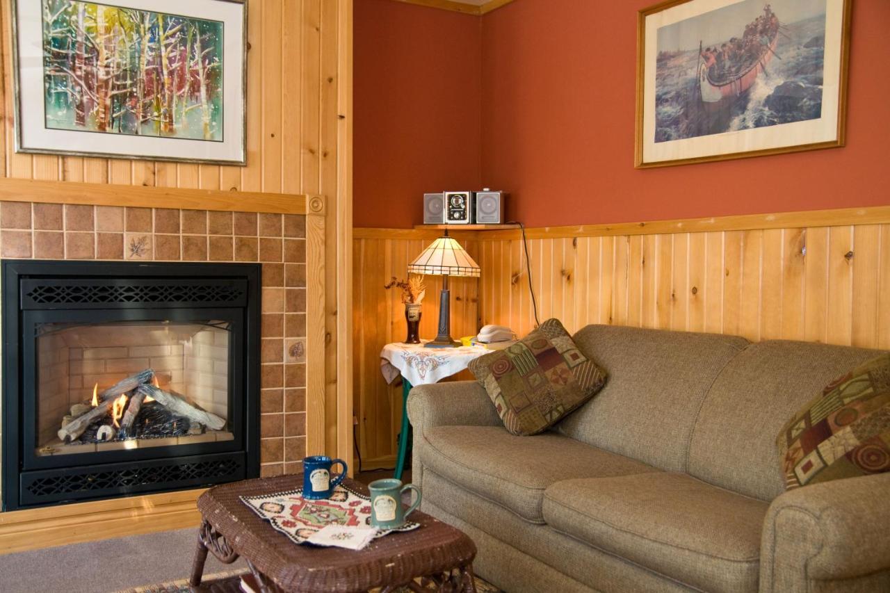 | Poplar Creek Guesthouse