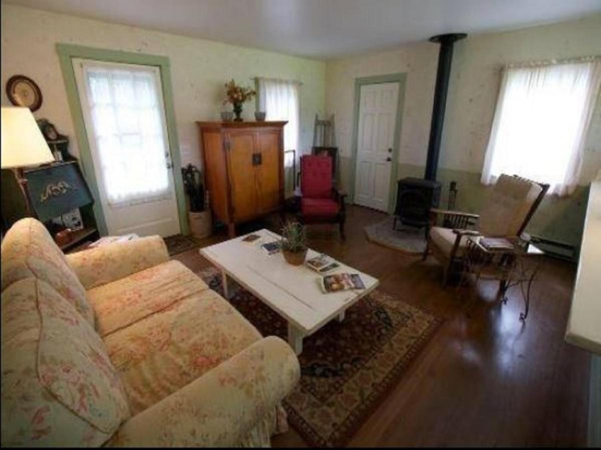 | Inn at Fox Hill Farm