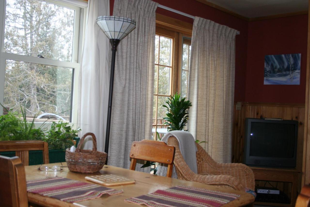 | Poplar Creek Guesthouse