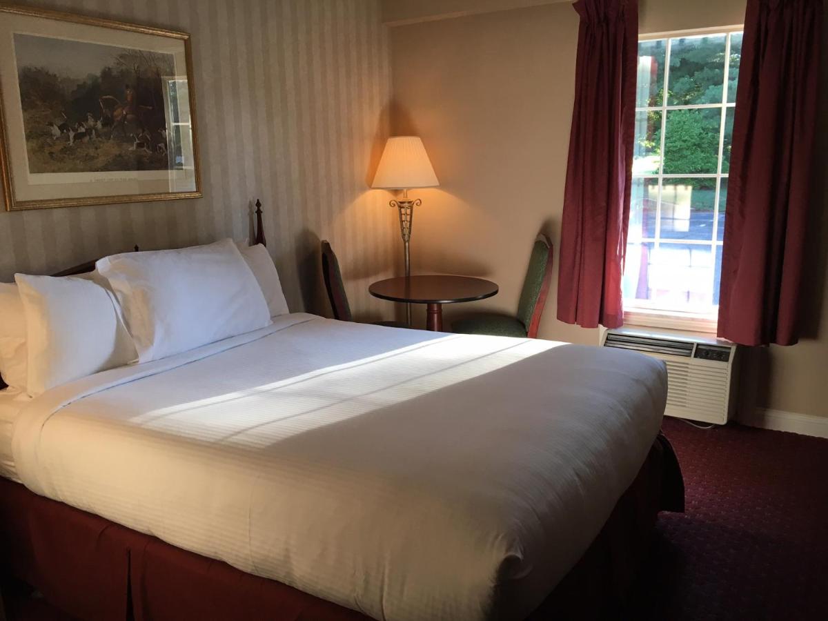 | Kirkwood Inn