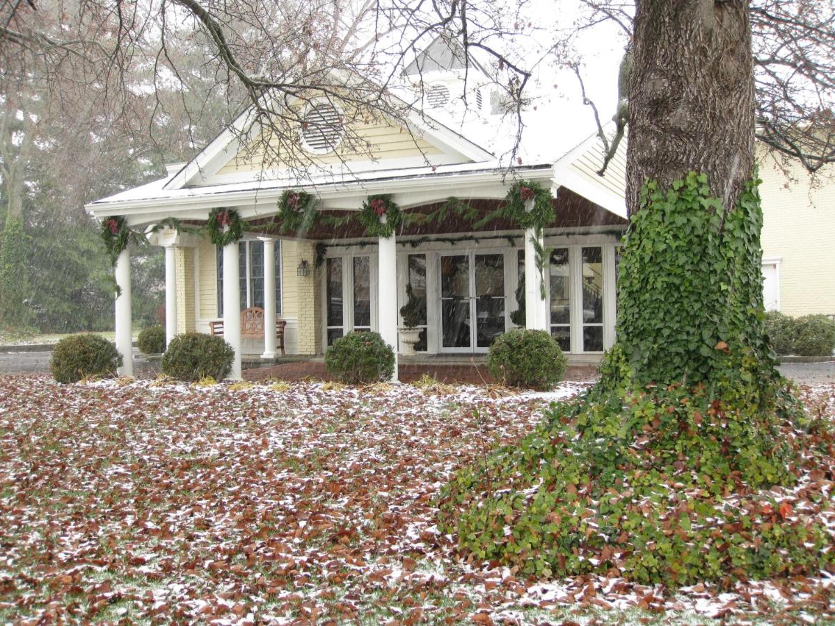 | Kirkwood Inn