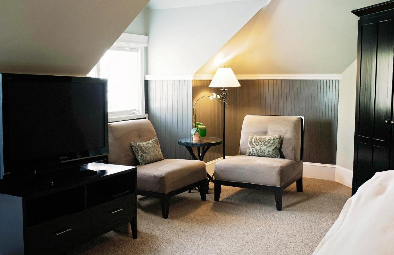 | 1801 First Luxury Inn