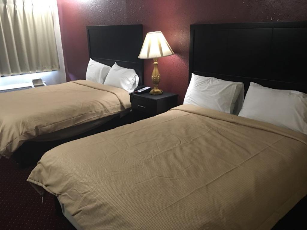 | Super 9 Motel Troy