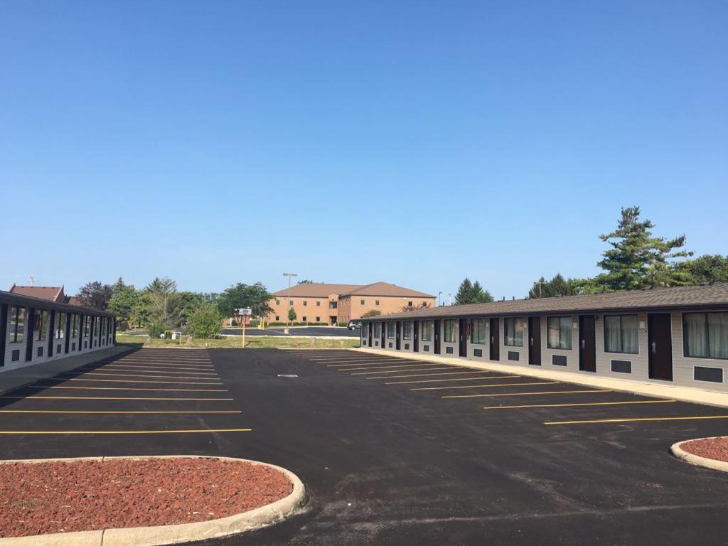 | Super 9 Motel Troy