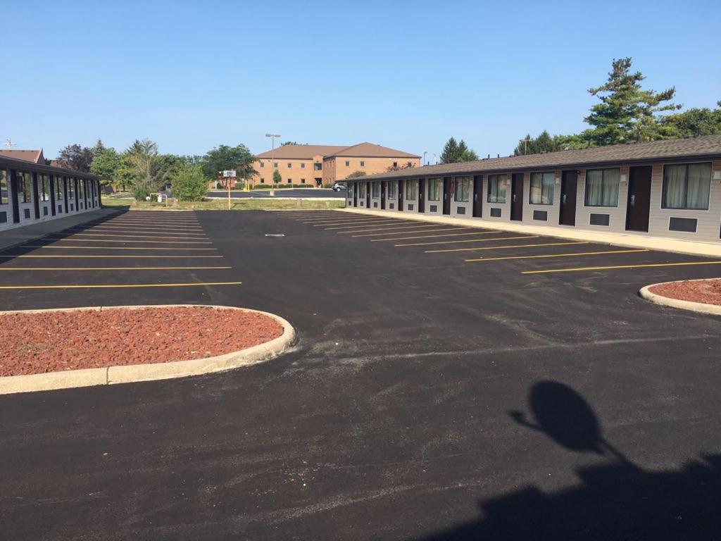 | Super 9 Motel Troy
