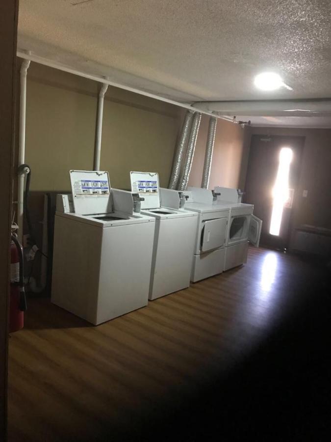 | Super 9 Motel Troy