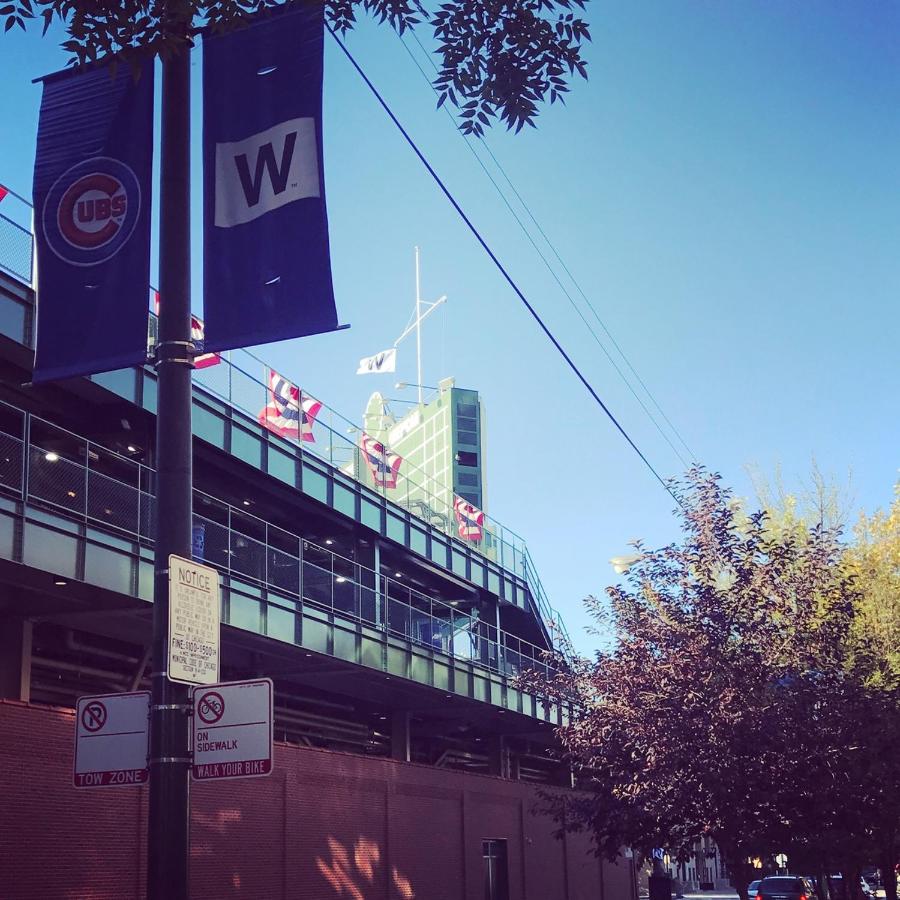 | Wrigley Hostel - Chicago