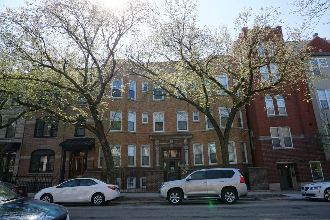 | Wrigley Hostel - Chicago